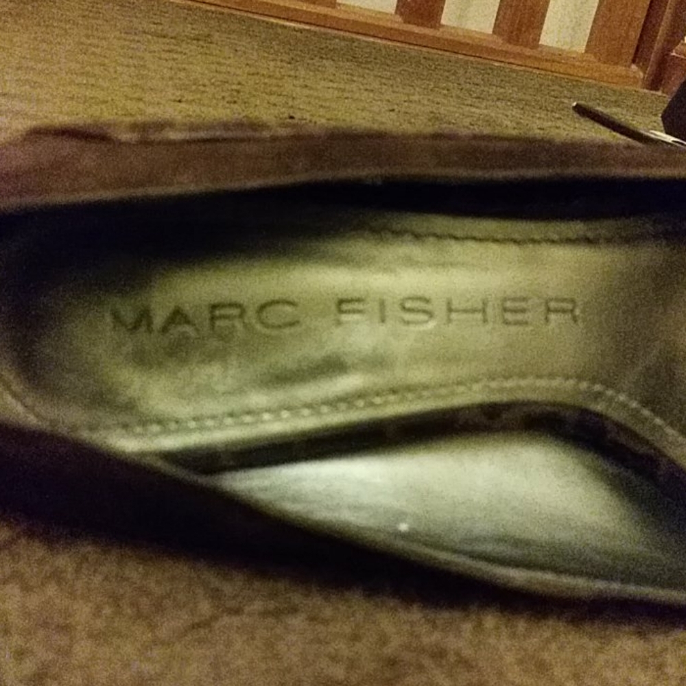 Shoes - Picture 6 of 7